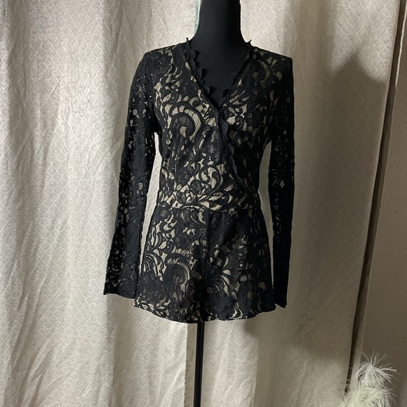 Blu pepper Black Lace Nude Lining Long Sleeve Romper sz L - Picture 1 of 10